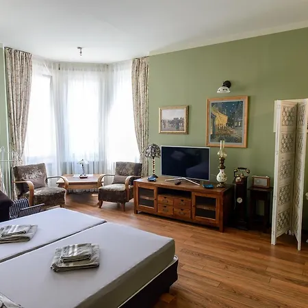 Canape 4 Bedroom