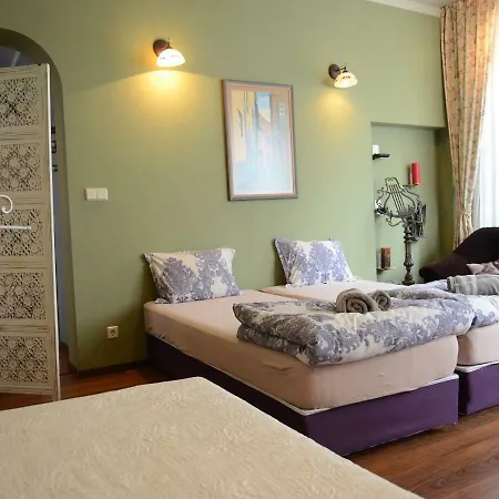 Canape 4 Bedroom Apartment *