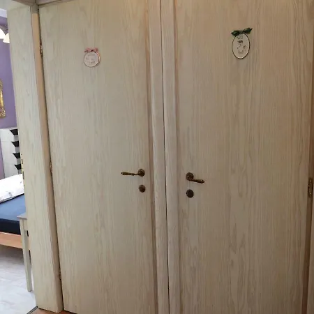 Apartment Canape 4 Bedroom Sofia
