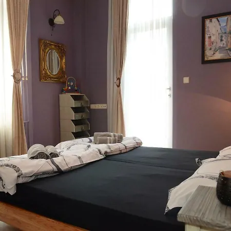 Canape 4 Bedroom *